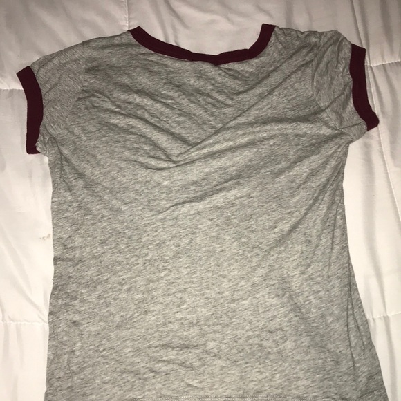 Forever 21 T-Shirt - Picture 2 of 3